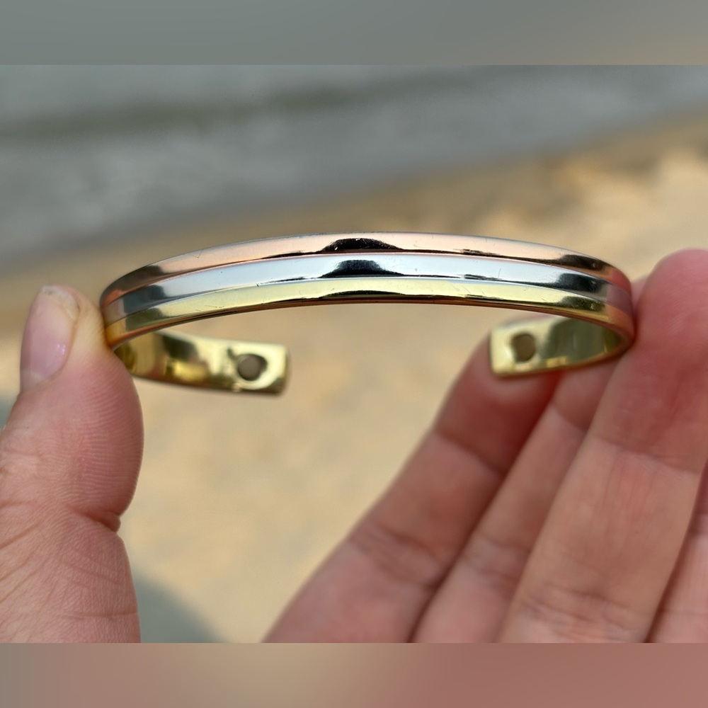 VINTAGE Tri Tone Retro Cuff Bracelet w/ Magnets Adjustable Gold Silver Brass